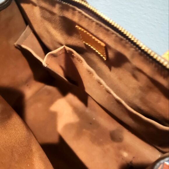 Louis Vuitton Monogram Popincourt Handbag - Picture 14 of 14